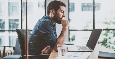 trabajar por cuenta ajena y ser autonomo Seguridad Social