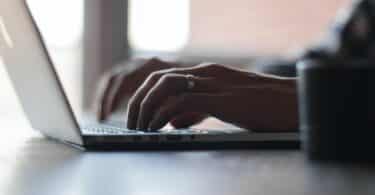 como registrar un nombre comercial
