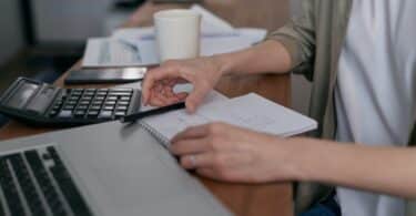 Las deudas tributarias prescriben sin necesidad de consultar a Hacienda